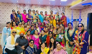 पंजाब के रंग में रंगी महिलाएं