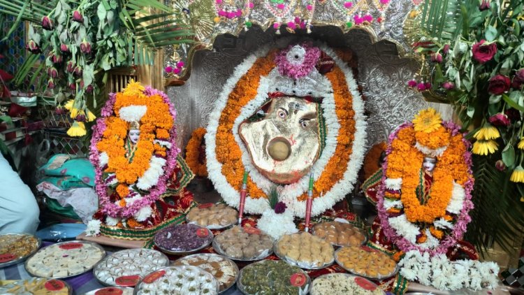 Ganesh chaturthi: परकोटा गणेश मंदिर में सजी 56 भोग की झांकी