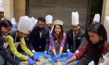 Christmas cake mixing: लिजर इन होटल ग्रैंड चाणक्य में हुई क्रिसमस केक मिक्सिंग