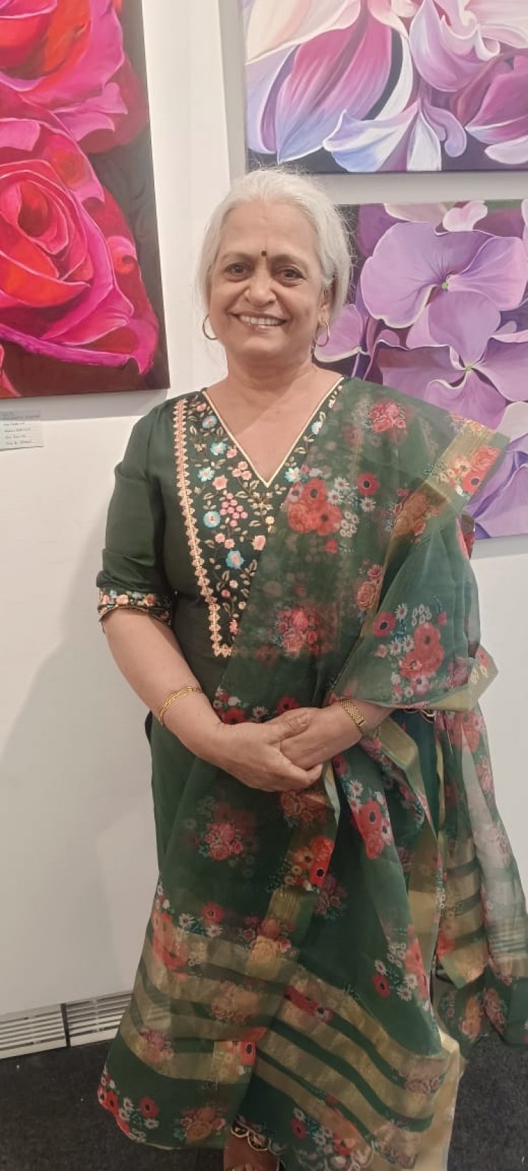 Creative Hearts Exhibition: मनोभावों को रंगों में मिलाकर बनाई खूबसूरत कृतियां