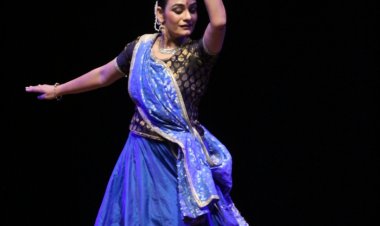 Jawahar Kala Kendra: कथक के जरिए कलाकार ने कराया कृष्ण से राधा का श्रृंगार