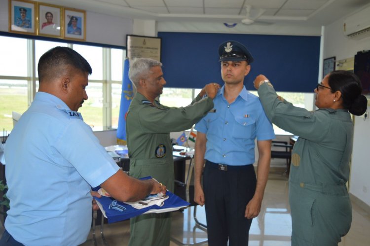 Flight Lieutenant: सक्षम रावल को फ्लाइट लेफ्टिनेंट की रैंक