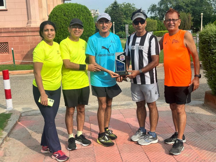 Run India Half Marathon: रन इंडिया हाफ मैराथन में विष्णु टांक को अवार्ड