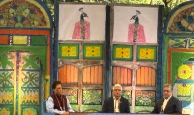 Jaipur literature Festival: जे एल एफ में गुस्सा हुआ एक रंगकर्मी.. मंच छोड़ दर्शाई नाराजगी.. पूरी जानकारी के लिंक पर करे क्लिक