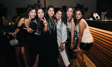 सदस्यों ने संगीत का आनंद लिया