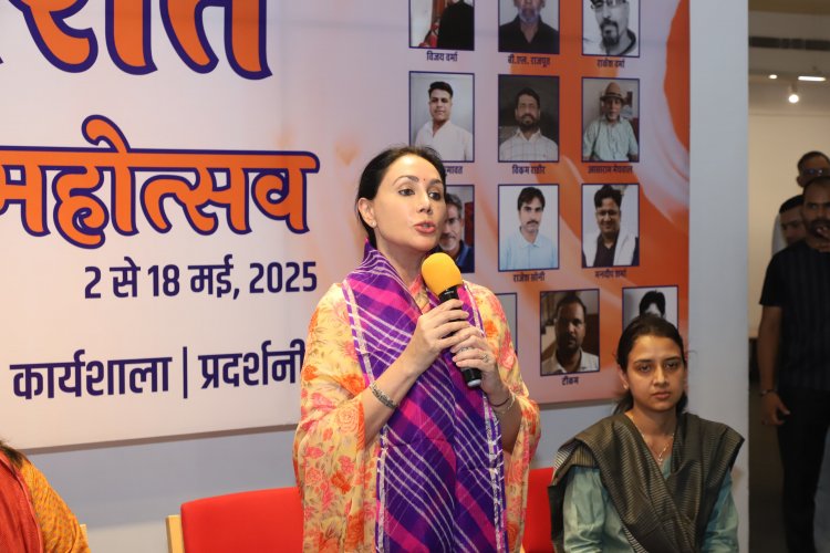 उपमुख्यमंत्री दिया कुमारी ने रंगरीत कला महोत्सव में देखा पारम्परिक चित्रकला का लालित्य
