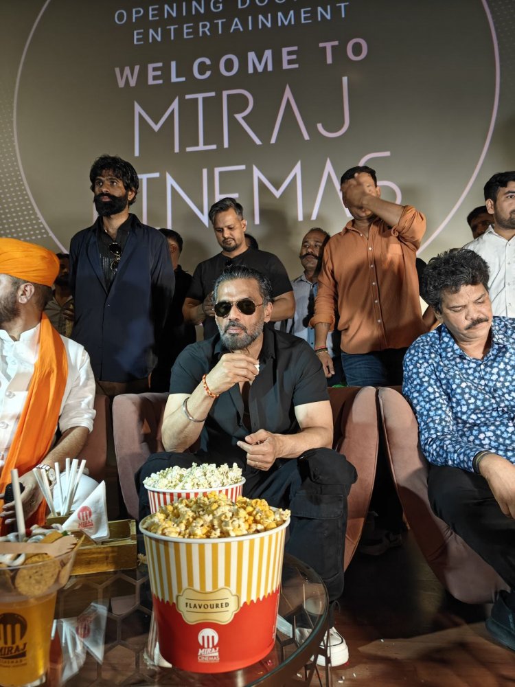 अभिनेता सुनील शेट्टी ने कहा, मेरे लिए देशभक्ति और देश की वर्दी के प्रति एक है खास लगाव