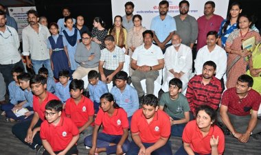 दिव्यांगजनों के लिए सितारे ज़मीन पर फिल्म की विशेष स्क्रीनिंग का आयोजन