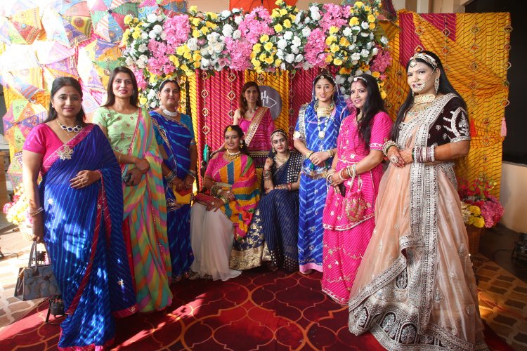 जयपुर में ‘रंग रंगीलो लहरियो आई–सावन री तीज’ में दिखे संस्कृति के रंग