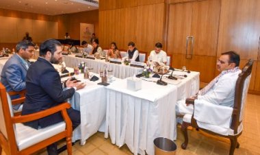 Pravasi Rajasthani Meet: राजस्थान की नई औद्योगिक उड़ान: मुख्यमंत्री भजनलाल शर्मा ने कोलकाता में प्रवासी राजस्थानी मीट में किया निवेश का आमंत्रण