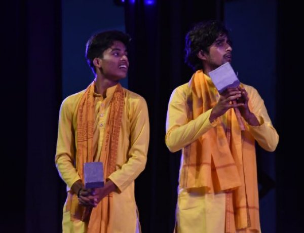 पंचम राग प्रेम के अनकहे स्वर की मार्मिक प्रस्तुति ने दर्शकों को किया भावविभोर