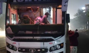 BusBodyCodeViolation: बस बॉडी कोड उल्लंघन पर आरटीओ प्रथम की कड़ी कार्रवाई, तीन ओवरहैंग बसें ज़ब्त