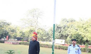 77th Republic Day: उद्योग भवन में गरिमा और उत्साह के साथ मना 77वां गणतंत्र दिवस