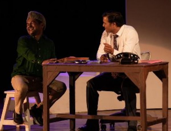 जयपुर में रंगमंच का महाउत्सव . अनुपम खेर के 500वें शो ‘कुछ भी हो सकता है’ ने रचा इतिहास, ‘ताजमहल का टेंडर’ ने भ्रष्टाचार पर किया तीखा व्यंग्य