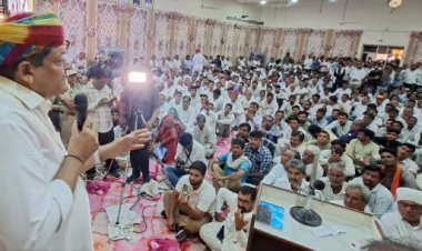 नोखा में खाद्य मंत्री का भव्य स्वागत, हजारों लाभार्थियों को मिले खाद्य सुरक्षा अधिकार पत्र