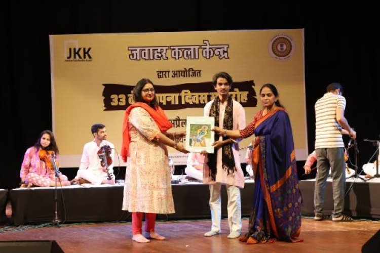A Dazzling Cultural Finale: Young Artists Ignite the Stage at JKK’s 33rd Foundation Day Closing Ceremony
