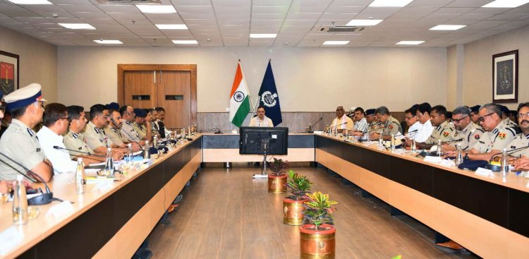 “अपराधियों में डर, आमजन में भरोसा: जीरो टॉलरेंस के साथ कानून व्यवस्था पर सख्त एक्शन मोड में सरकार”