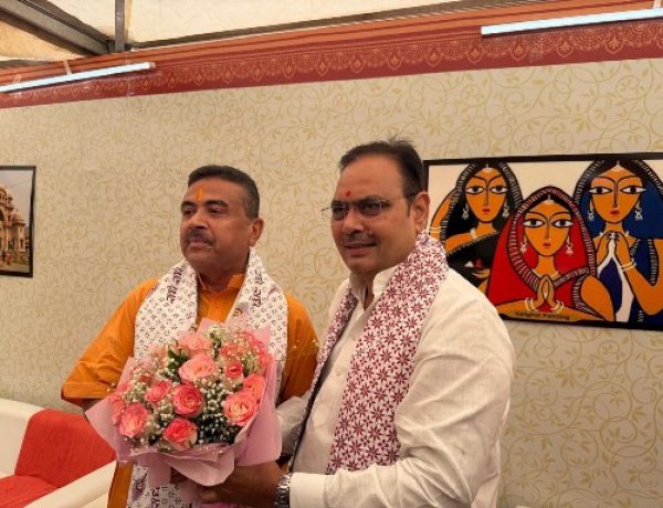 कोलकाता में मुख्यमंत्री भजनलाल शर्मा ने की शिरकत, सुवेंदु अधिकारी को दी शुभकामनाएं