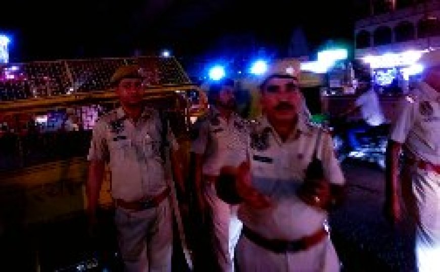 पश्चिम जिले में पुलिस का बड़ा एक्शन: 200 अतिरिक्त जवानों के साथ सघन नाकाबंदी अभियान