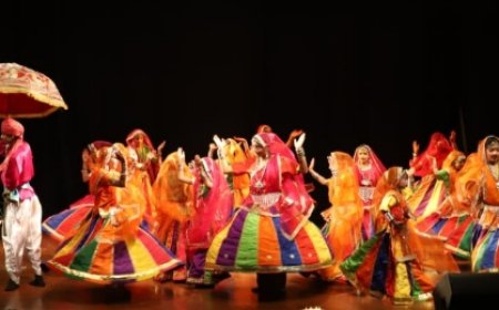 Summer Camp 2026:  Kathak से Kalbelia तक बच्चों ने बिखेरा हुनर, Rangayan Auditorium तालियों से गूंज उठा