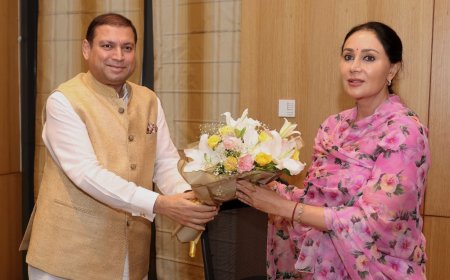 संदीप भुतोड़िया ने कांथा दुपट्टा और गीतांजलि से किया डिप्टी CM दिया कुमारी का अनोखा स्वागत
