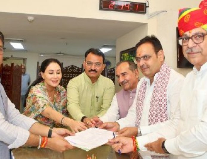 Alka Singh और Satish Poonia ने भरा नामांकन