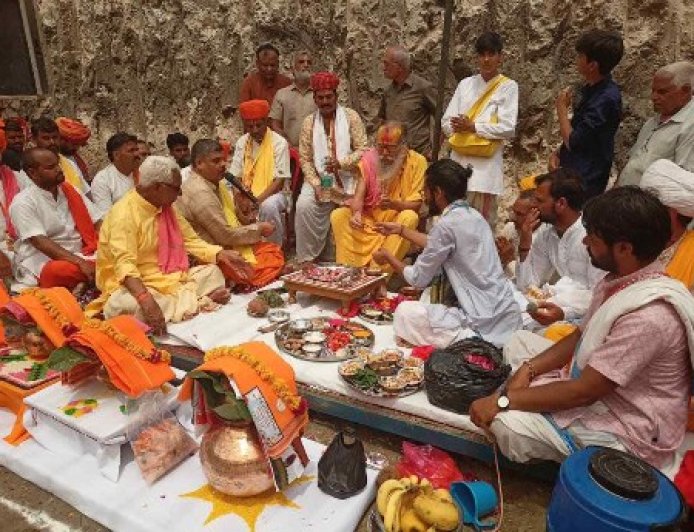 608 साल बाद लौटी आस्था! सांपला में द्वारकाधीश मंदिर का भूमि पूजन, मंत्रियों ने दी बड़ी सौगात