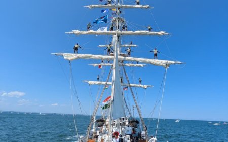 Boston में लहराया तिरंगा: INS Sudarshini की Grand Parade of Sails में भव्य एंट्री, दुनिया ने देखा भारत का समुद्री दम