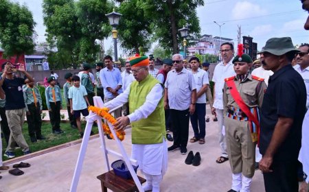 चूरू में कारगिल शहीदों को नमन, केंद्रीय मंत्री मेघवाल ने वीरांगनाओं को दी सलामी – जानें पूरा मामला