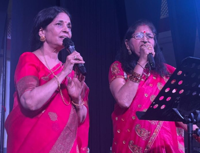 ‘सुरीली शाम सुर के नाम’ में गूंजे Evergreen Duet Songs: 5 से 75 साल के Singers ने बांधा समां, तालियों से गूंजा Auditorium