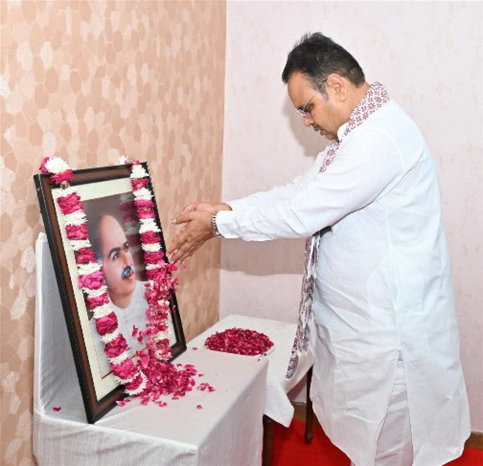 डॉ. श्यामा प्रसाद मुखर्जी की जयंती पर CM भजनलाल का बड़ा तोहफा: प्रदेश के 4 पार्क्स का बदलेगा नाम, स्मारक बनाकर दी जाएगी श्रद्धांजलि