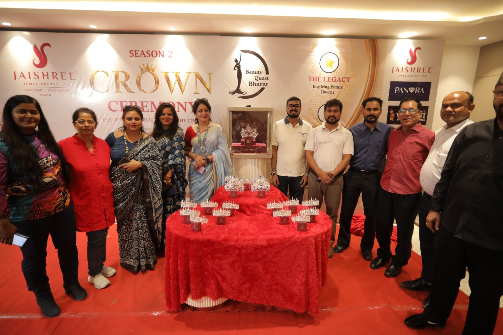 जयपुर में सजी ब्यूटी क्वीन्स की महफिल! विजेता को मिलेगा प्लॉट, जानें कौन बनेगा नया ताज पहनने वाला चेहरा