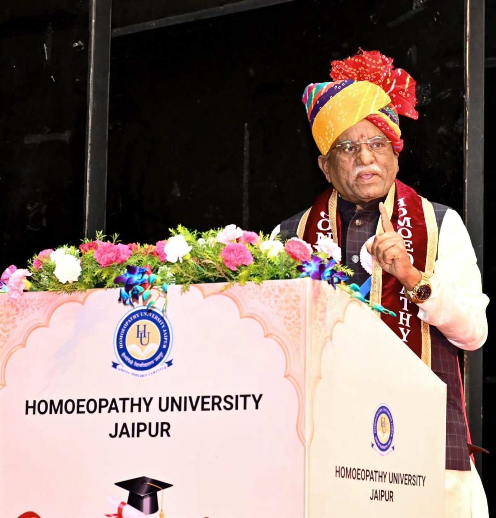 नालंदा की आग से लेकर होम्योपैथी तक: राज्यपाल ने सुनाई भारत की वो कहानी, जिसने पूरे सभागार को कर दिया भावुक