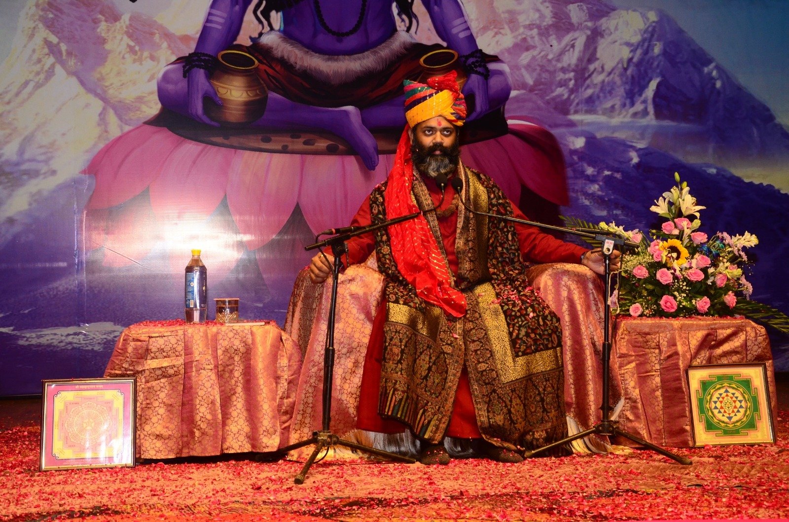 Jaipur में गूंजा Sanatan का संदेश: Dr. Ishan Shivanand की Meditation से 2000+ युवाओं ने खोजा Inner Peace का नया रास्ता