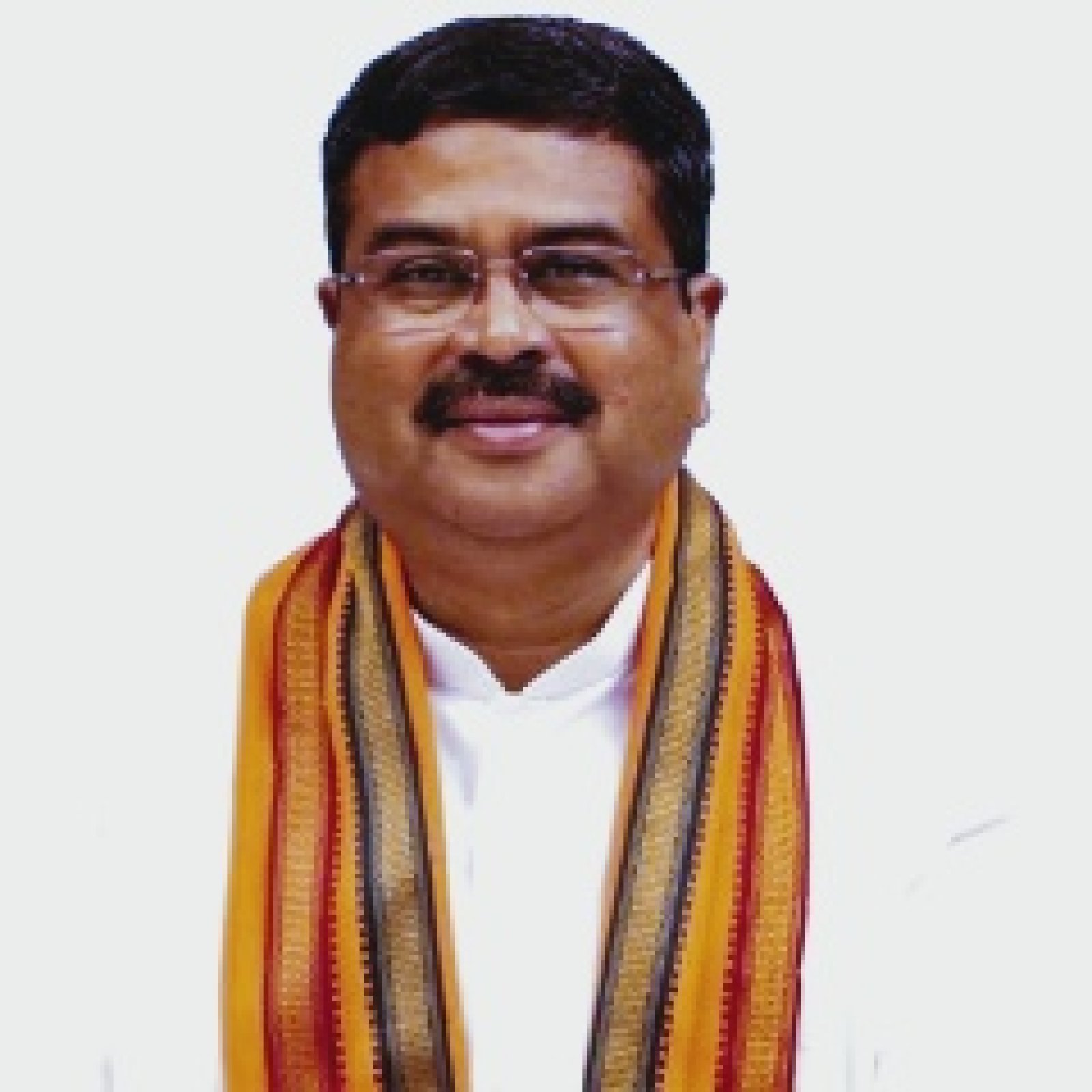 NEET Controversy के बीच बड़ा झटका! Education Minister Dharmendra Pradhan ने दिया इस्तीफा, अब सबसे बड़ा सवाल- अगला मंत्री कौन?