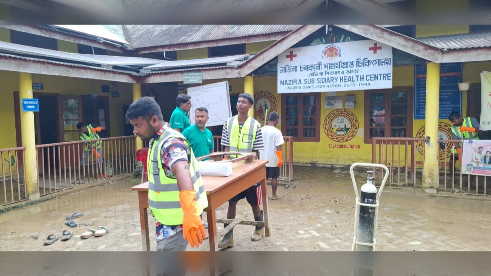 असम में तबाही के बीच उम्मीद की किरण! रिलायंस फाउंडेशन पहुंचाएगा 10 हजार परिवारों तक राहत, 4 हजार मवेशियों को भी मिलेगा सहारा