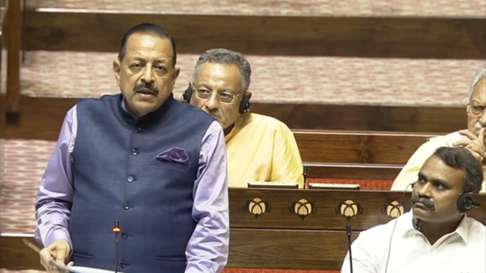 Paper Leak पर सबसे बड़ा प्रहार! Rajya Sabha से पास हुआ नया Exam Law, अब Cheat Mafia की खैर नहीं