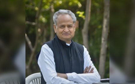 गांवों में सफाई टैक्स को लेकर अशोक गहलोत ने उठाए सवाल, संजीवनी घोटाले पर की बड़ी पेशकश