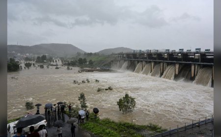 आफत की बारिश! 12 इंच पानी बरसा, कालीसिंध डैम के 13 गेट खोलने पड़े, स्कूल में फंसे 40 बच्चे