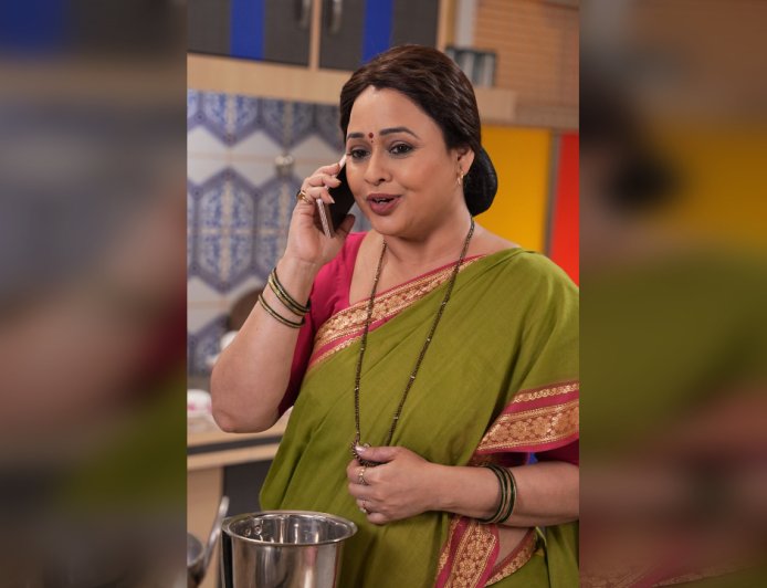'तारक मेहता...' में बड़ा ट्विस्ट! माधवी भाभी के अचार में मिला कांच का टुकड़ा, लाइसेंस हुआ सस्पेंड