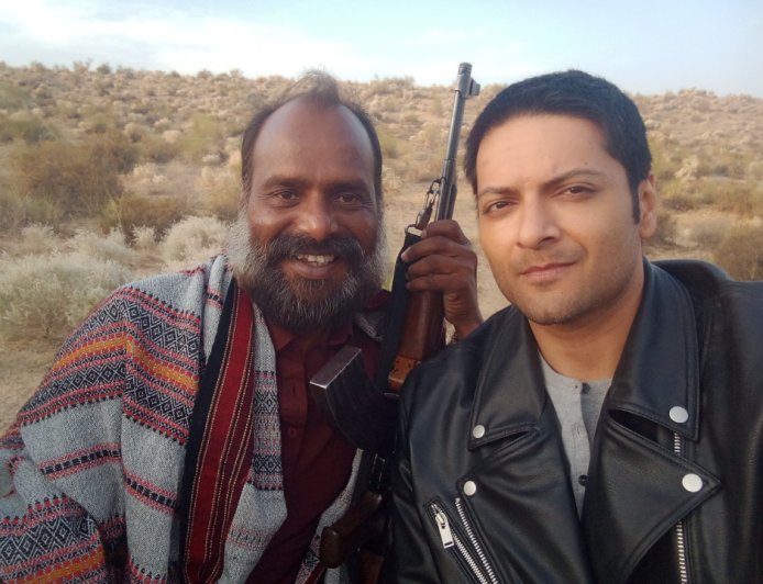 'मिर्जापुर: द मूवी' में गूंजेगा जयपुर का दम! रंगकर्मी नरेन्द्र बबल बने खतरनाक गैंगस्टर, जानें पूरी कहानी