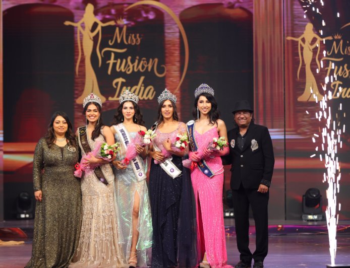 चकाचौंध भरे रैंप पर अदिति भटनागर बनीं मिस ग्लोब इंडिया, जानें किसने जीता कौन सा ताज