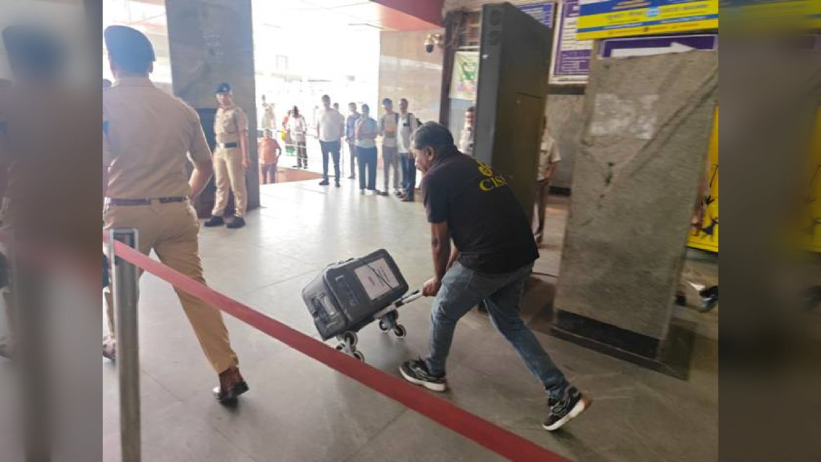 Vande Bharat बना 'Life Saver': पहली बार Live Heart लेकर दौड़ी Indian Railways, हर मिनट की Race Against Time ने बचाई नई जिंदगी