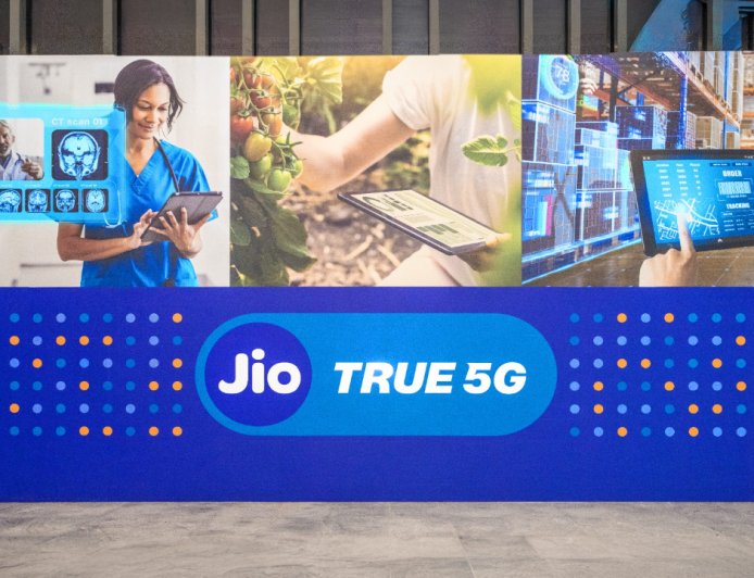 अब सिर्फ इंटरनेट नहीं, सेहत और खेती भी बदलेगा Jio! जानें अगला बड़ा प्लान क्या है