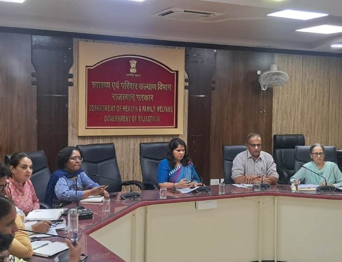 डेंगू-स्वाइन फ्लू से निपटने की तैयारी तेज, स्वास्थ्य सचिव गायत्री राठौड़ ने दिए सख्त निर्देश