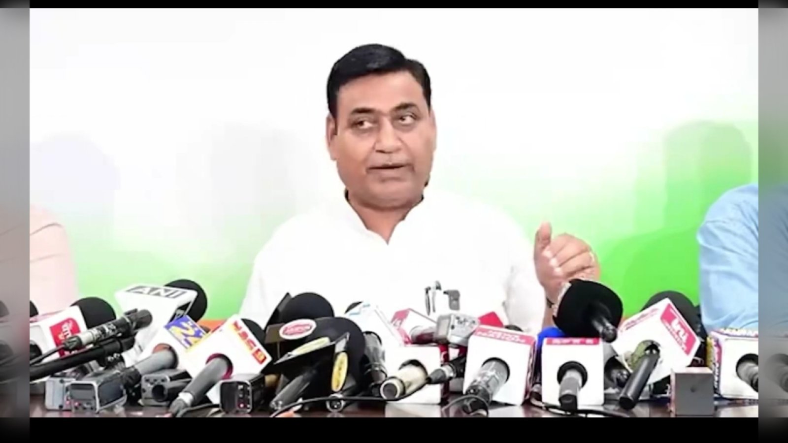 निकाय चुनाव से पहले कांग्रेस का बड़ा दांव! सफाई कर्मचारियों की हर साल भर्ती से लेकर फ्री कचरा कलेक्शन तक, जानें पूरा प्लान