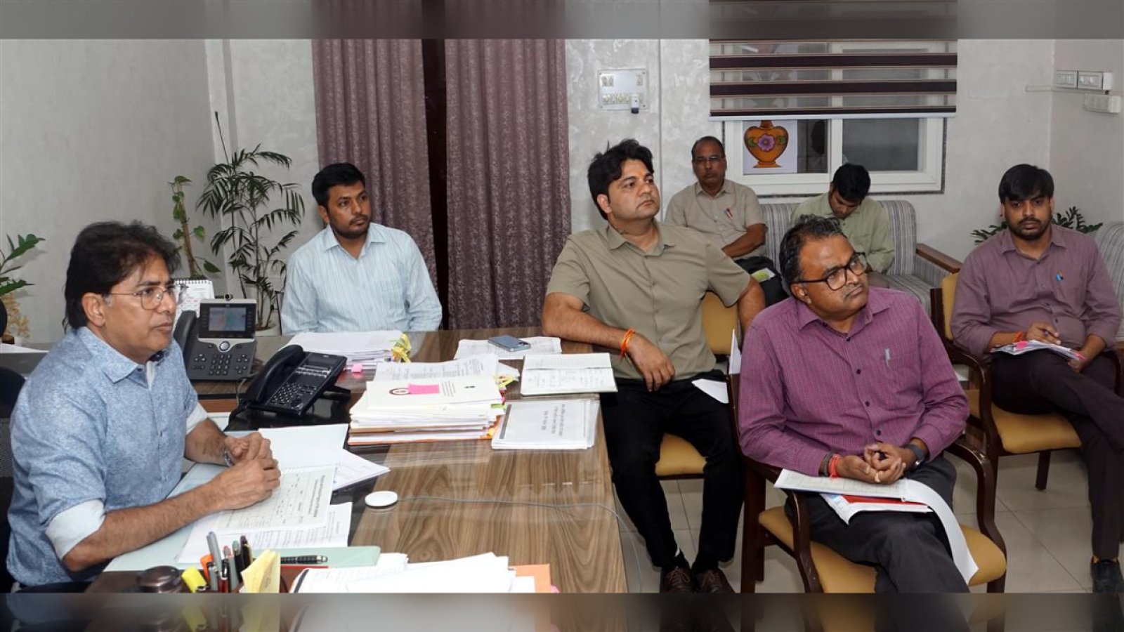 स्कूलों में लापरवाही अब नहीं चलेगी! जूनियर इंजीनियर सस्पेंड, ACS ने अफसरों को दी सख्त चेतावनी