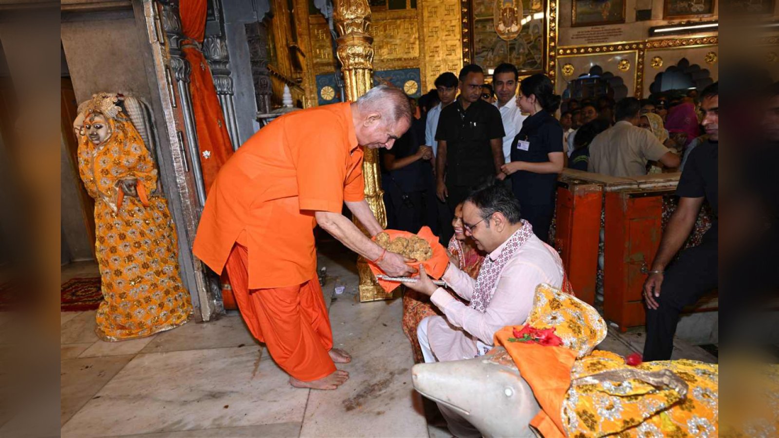 मोती डूंगरी में सीएम भजनलाल ने की पत्नी संग पूजा, वहीं राज्यपाल बागड़े भी पहुंचे गणेशोत्सव में