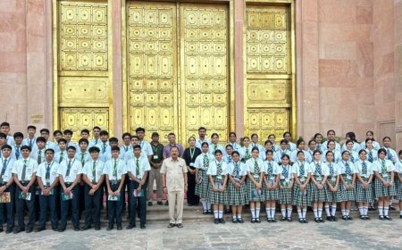 Vidhan Sabha Visit: अजमेर के 56 छात्रों से मिले Vasudev Devnani, बोले- ज्ञान को शक्ति और चरित्र को पहचान बनाएं