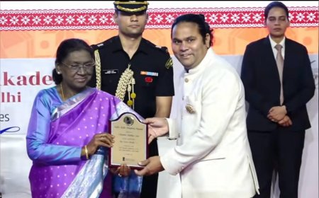 Rajasthan के Chandrashekhar Sain को 65वीं National Art Exhibition में National Award, Terracotta कृति 'My Entire World – I' सम्मानित